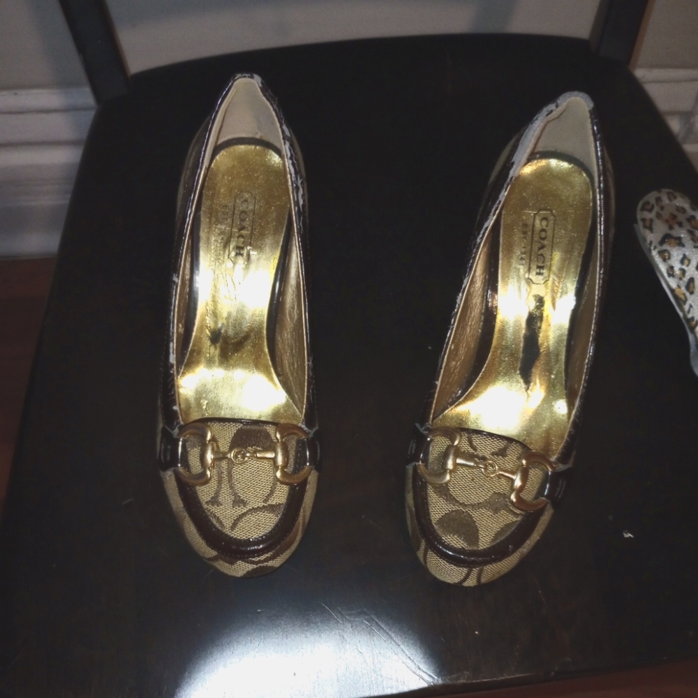 Casual heel Coach shoe